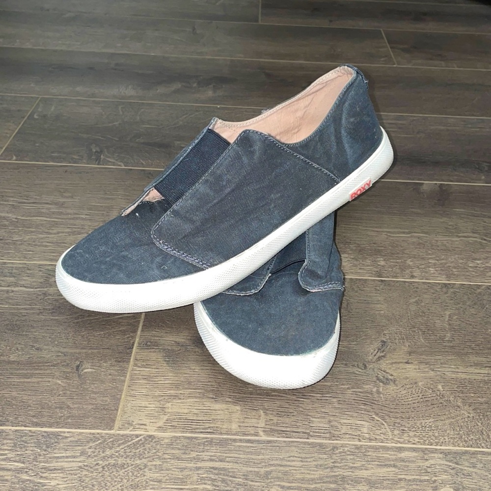 Roxy slides